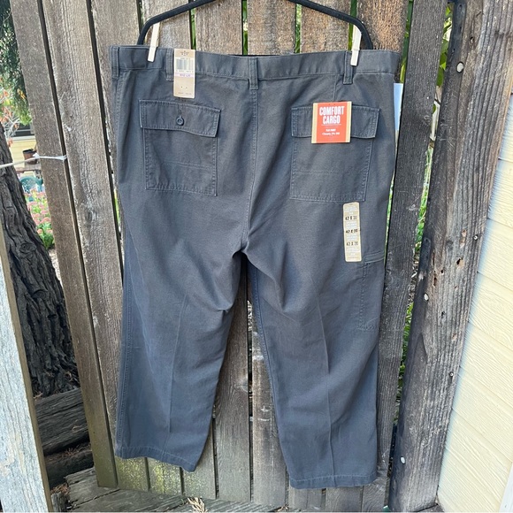 Dockers Men’s Classic Fit D3 Flat Front Comfort Cargo Pants Gray NWT Sz W42 L30 - Picture 9 of 15